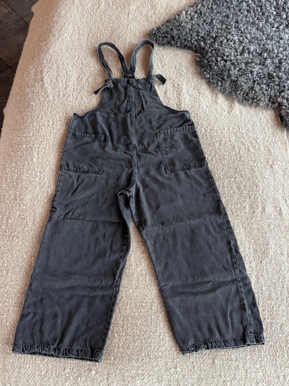 Minimalist Casual Bibs